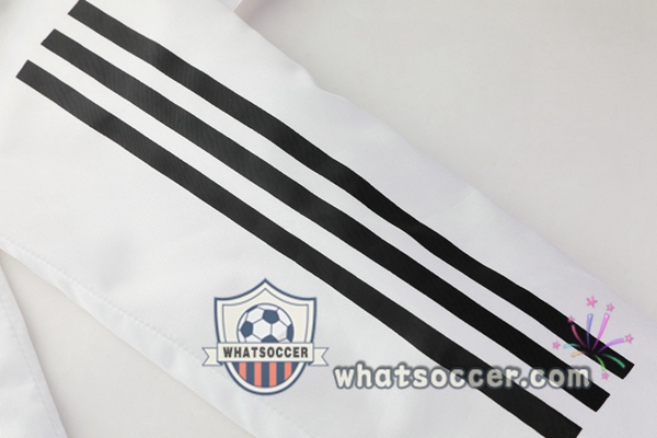 Manchester United White Windbreaker Hoodie 2020-2021