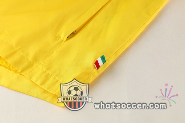 FC Chelsea Yellow Windbreaker Hoodie 2020-2021