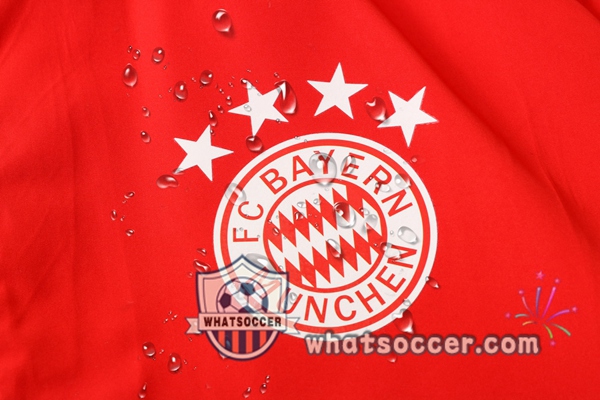 Bayern Munich Red Windbreaker Hoodie 2020-2021