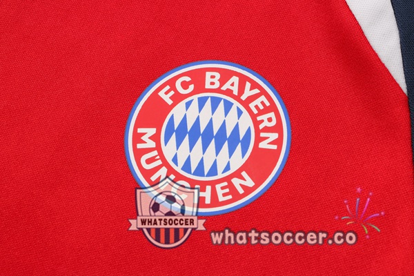 Bayern Munich Red Training Jacket 2021-2022