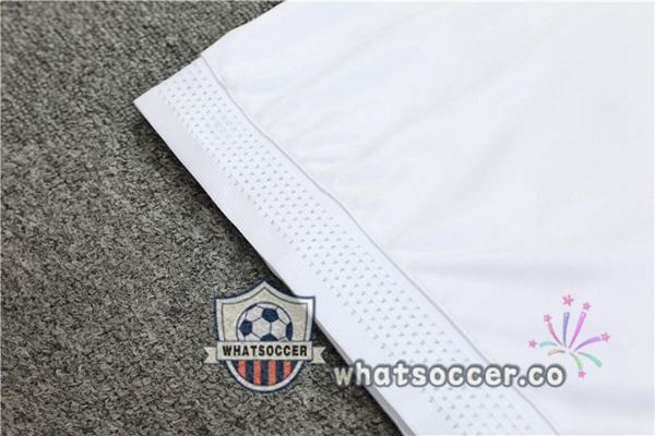 Bayern Munich High Collar White Tracksuit 2022-2023