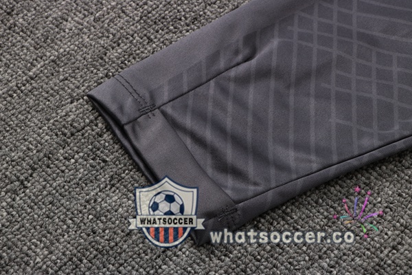 FC Liverpool Gray Tracksuit 2022-2023