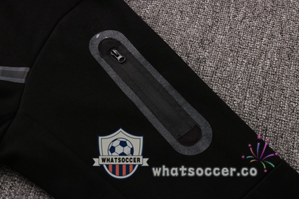 FC Liverpool Black Hooded Jacket 2021-2022