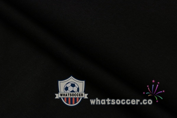 FC Liverpool Black Hooded Jacket 2021-2022