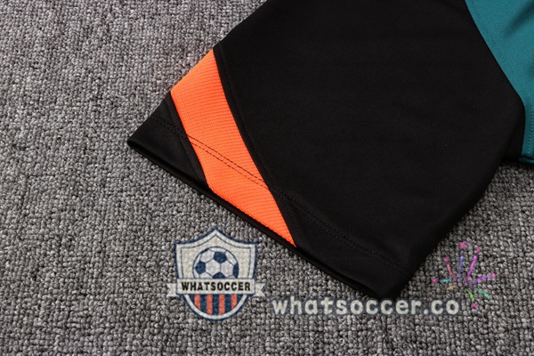 FC Liverpool Training T-Shirts + Pants Green 2022-2023