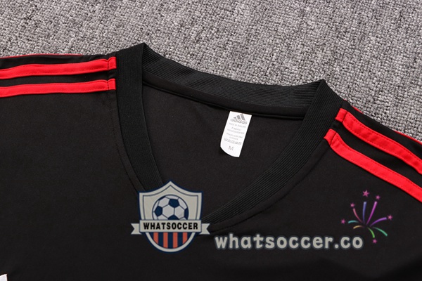 Manchester United Training T-Shirts + Shorts Black 2022-2023