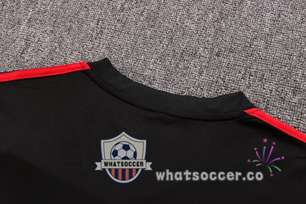 Manchester United Training T-Shirts + Shorts Black 2022-2023