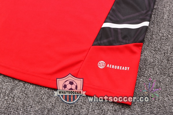 Manchester United Training T-Shirts + Shorts Red 2022-2023