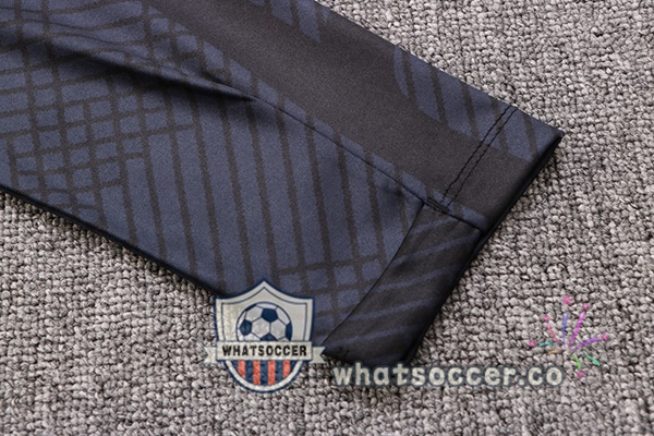 FC Liverpool Black Tracksuit 2022-2023