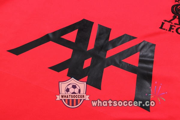 FC Liverpool Training T-Shirts + Shorts Red 2022-2023