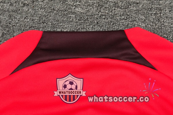 FC Liverpool Red Tracksuit 2022-2023
