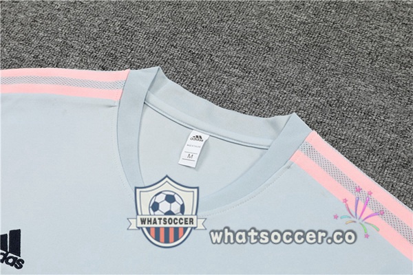 Arsenal Training T-Shirts + Shorts White 2022-2023