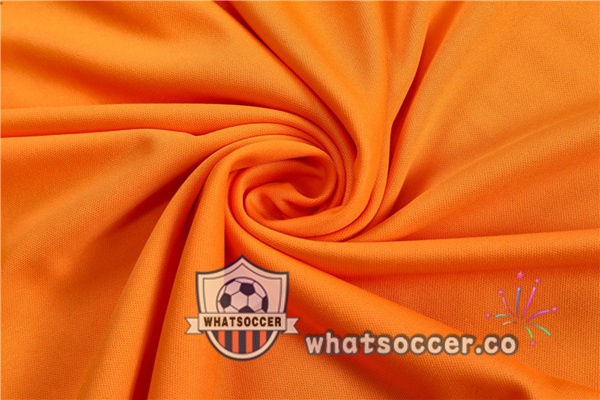 FC Barcelona Training T-Shirts + Shorts Orange 2022-2023