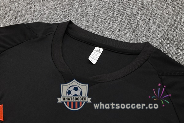 Manchester United Training T-Shirts + Shorts Black Red 2023-2024