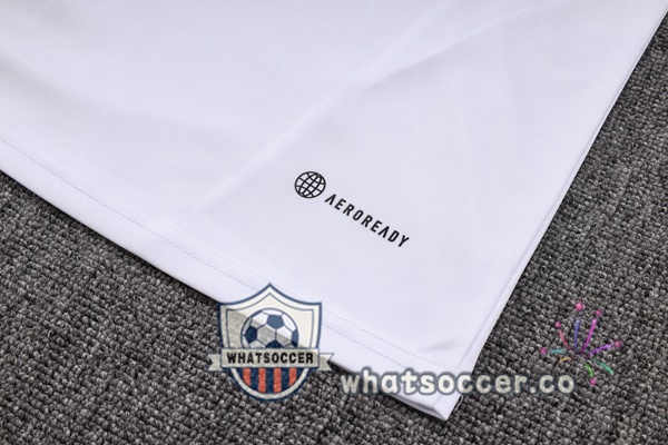 Juventus Soccer Vest + Shorts White 2023-2024