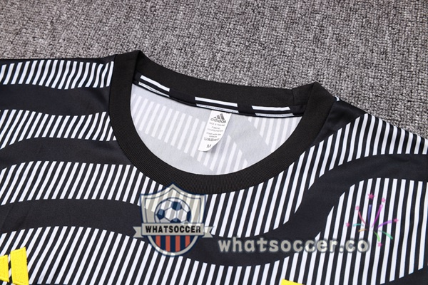 Juventus Training T-Shirts + Shorts Black 2023-2024