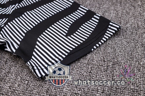 Juventus Training T-Shirts + Shorts Black 2023-2024