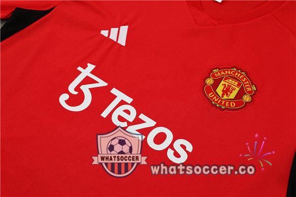 Manchester United Training T-Shirts + Shorts Red 2023-2024