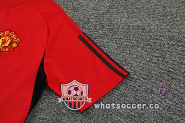 Manchester United Training T-Shirts + Shorts Red 2023-2024