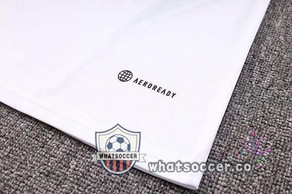 Manchester United Training T-Shirts + Shorts White 2023-2024