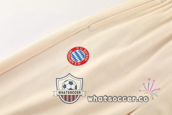 Tracksuit - Hooded Bayern Munich Yellow 2024-2025
