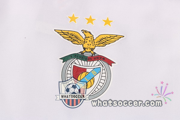 S.L Benfica White Tracksuit 2021-2022