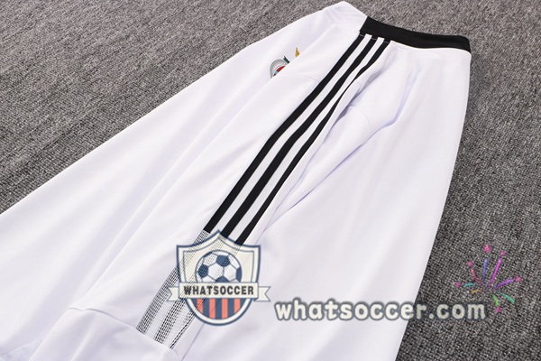 S.L Benfica White Tracksuit 2021-2022