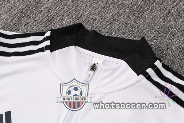 S.L Benfica White Training Jacket 2021-2022