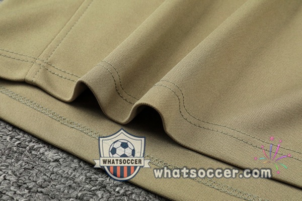 FC Liverpool Yellow Tracksuit 2021-2022