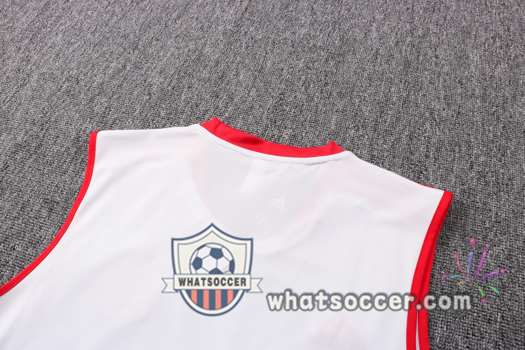 Manchester United + Shorts White Soccer Vest 2021-2022
