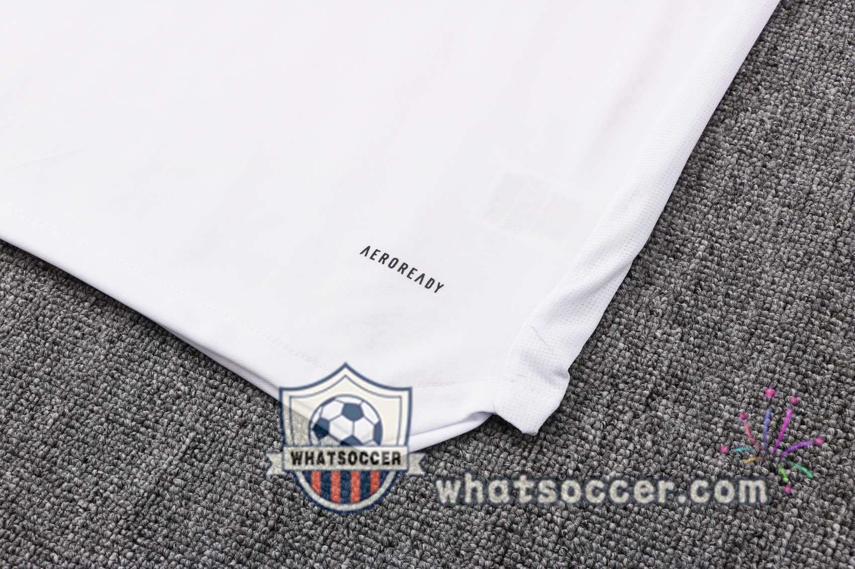 Manchester United + Shorts White Soccer Vest 2021-2022