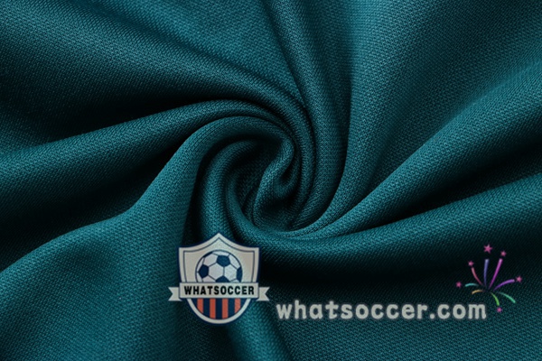 FC Liverpool Green Tracksuit 2021-2022