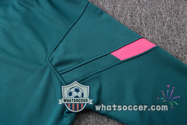FC Liverpool Green Hooded Jacket 2021-2022
