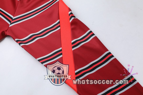 FC Liverpool Red Tracksuit 2021-2022