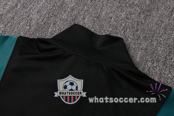 FC Liverpool Black Training Jacket 2021-2022