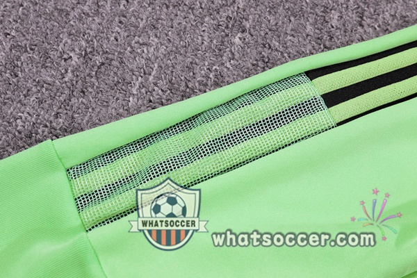 Manchester United Green Tracksuit 2021-2022
