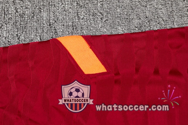 FC Liverpool Red Tracksuit 2021-2022