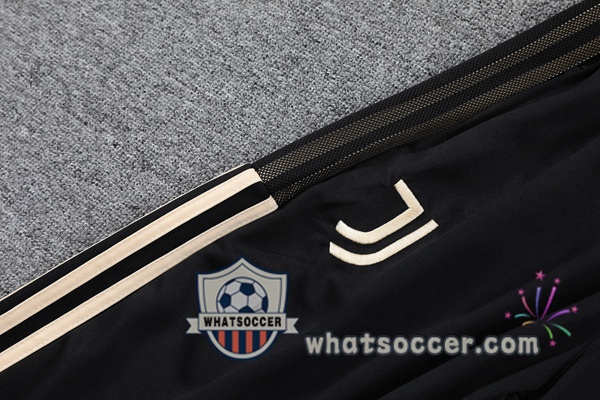 Juventus Yellow Tracksuit 2021-2022