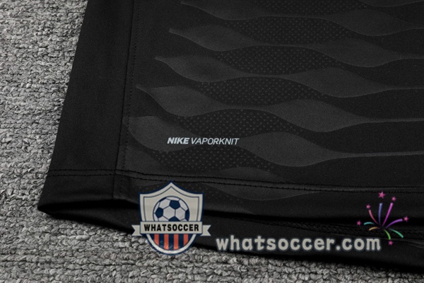 Paris PSG Black Tracksuit 2021-2022