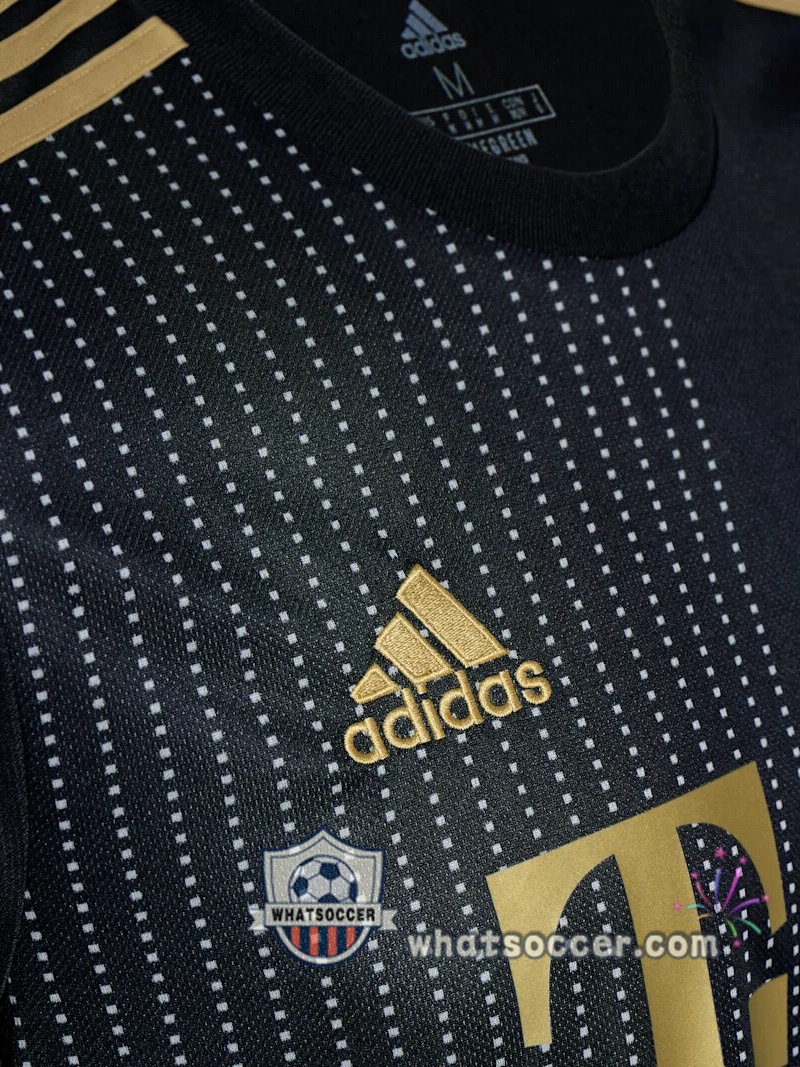 Bayern Munich Away Soccer Jerseys 2021-2022