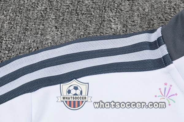 Juventus White Tracksuit 2021-2022