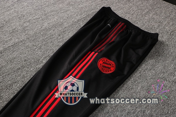 Bayern Munich Black Tracksuit 2021-2022