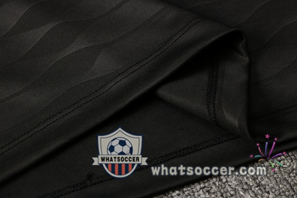 FC Liverpool Black Tracksuit 2021-2022