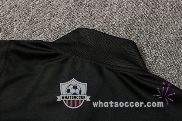FC Liverpool Black Training Jacket 2021-2022