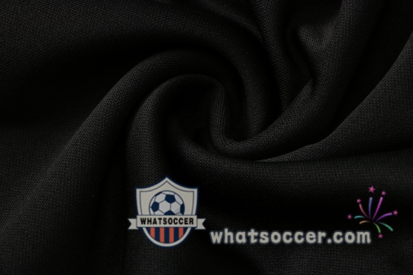 FC Liverpool Black Training Jacket 2021-2022