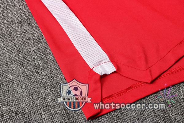 Bayern Munich Red Tracksuit 2021-2022