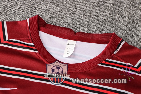 FC Liverpool Red Tracksuit 2021-2022